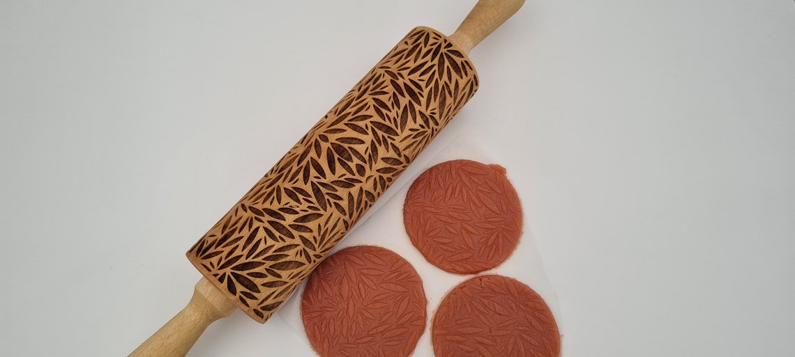 Engraved Rolling Pin Natural Wood Folk Kitchen Pins Handmade - Hiro